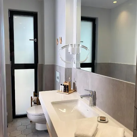 Eos Luxury * Kryopigi