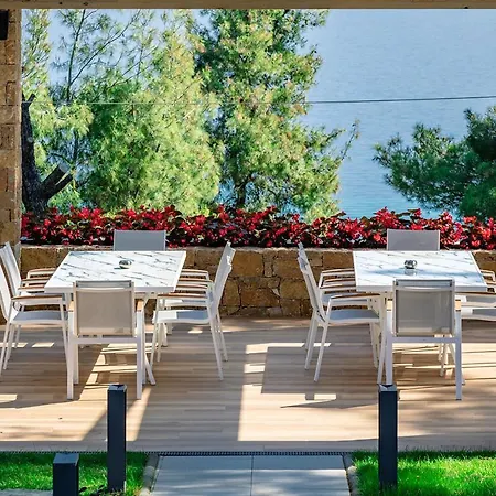 Eos Luxury * Kryopigi