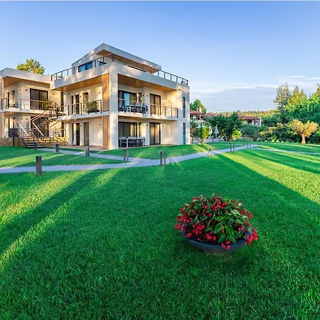 Eos Luxury * كريوبيجي